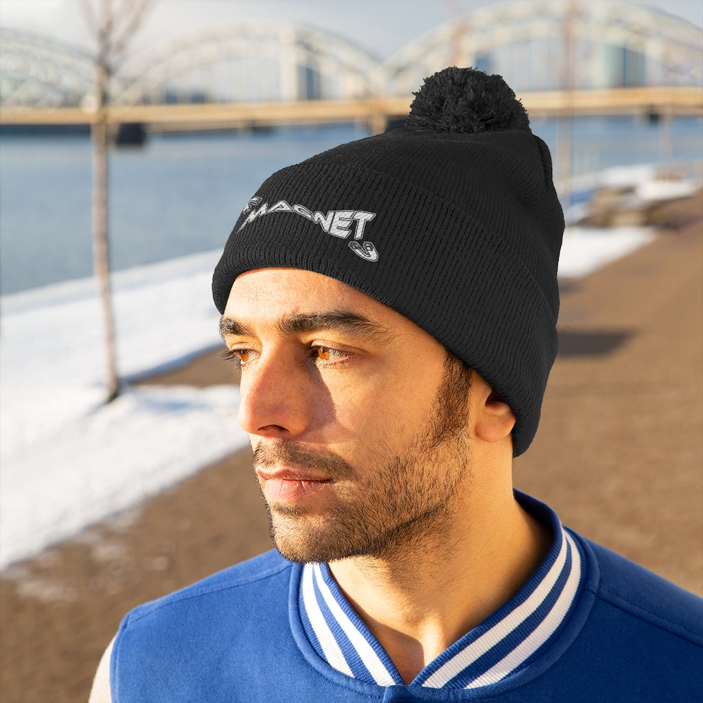 Magnet Classic Pom Pom Beanie