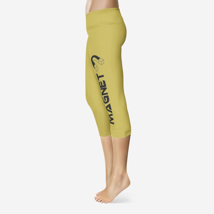 Magnet Gold All-Over Print Capri Leggings