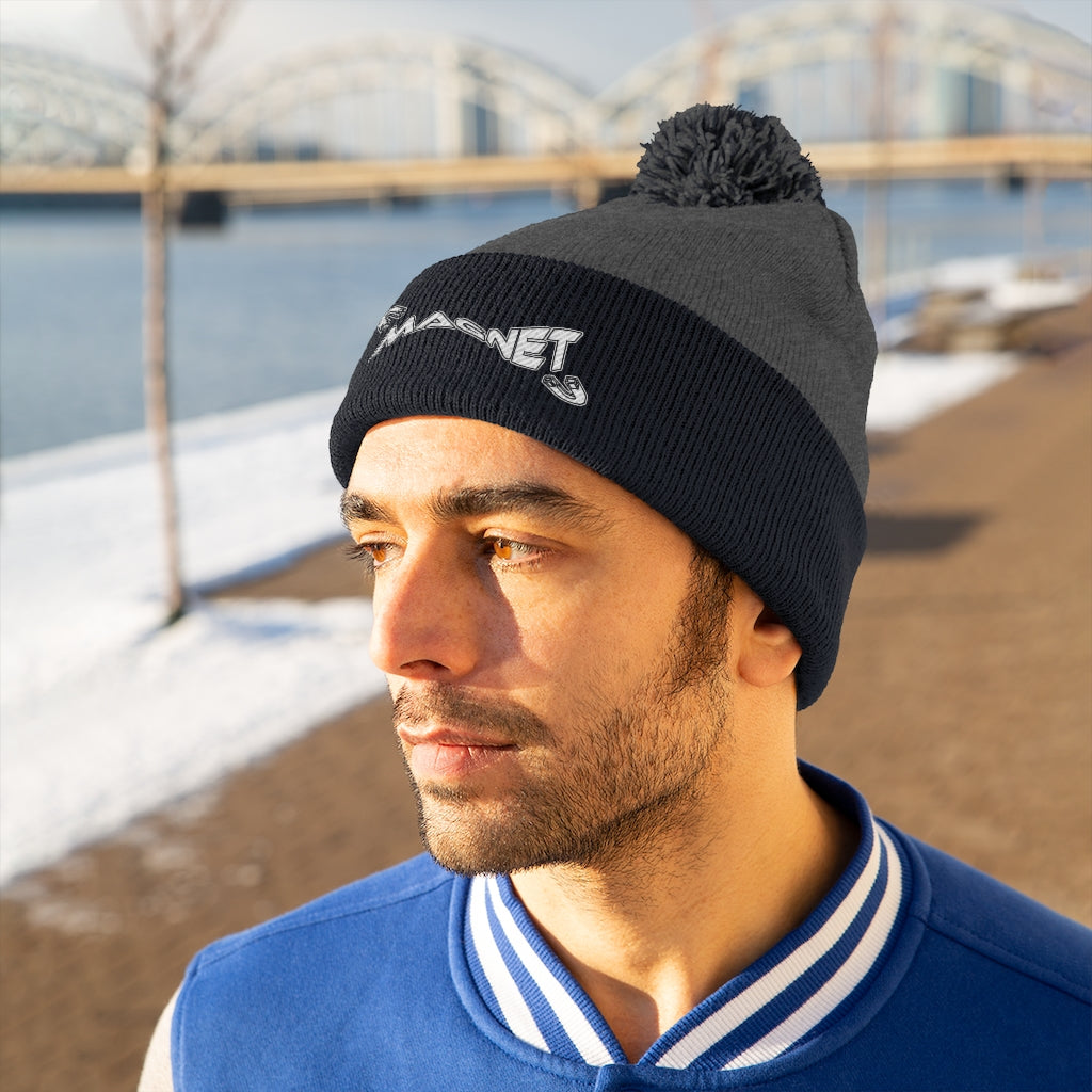 Magnet Classic Pom Pom Beanie